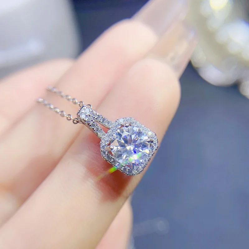 S925 Silver Crescent Moissanite D VVS Women's Necklace Luxury Star and Moon Pendant Elegant Clavicle Chain Cute Jewelry