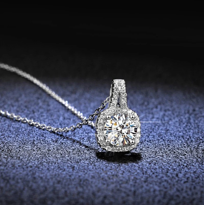 S925 Silver Crescent Moissanite D VVS Women's Necklace Luxury Star and Moon Pendant Elegant Clavicle Chain Cute Jewelry