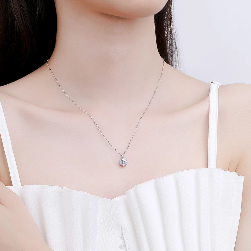 S925 Silver Crescent Moissanite D VVS Women's Necklace Luxury Star and Moon Pendant Elegant Clavicle Chain Cute Jewelry