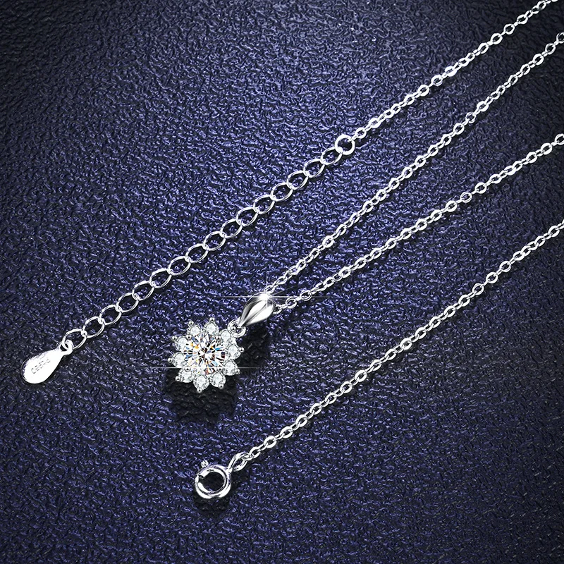 S925 Silver Crescent Moissanite D VVS Women's Necklace Luxury Star and Moon Pendant Elegant Clavicle Chain Cute Jewelry