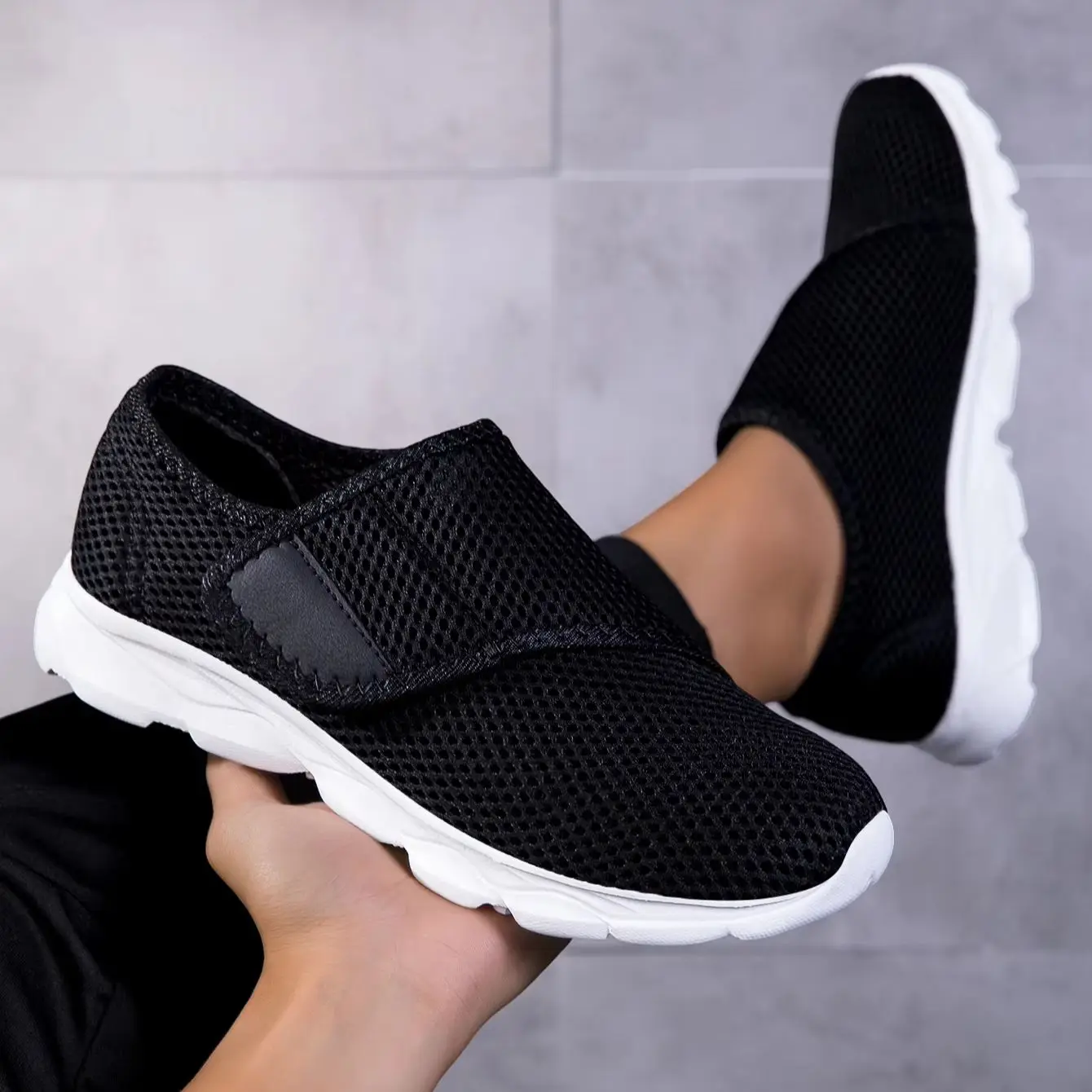 New Casual Orthopedic Shoes for Wide & Swollen Feet - Soft, Comfortable Diabetic Shoes for Bunion Correction