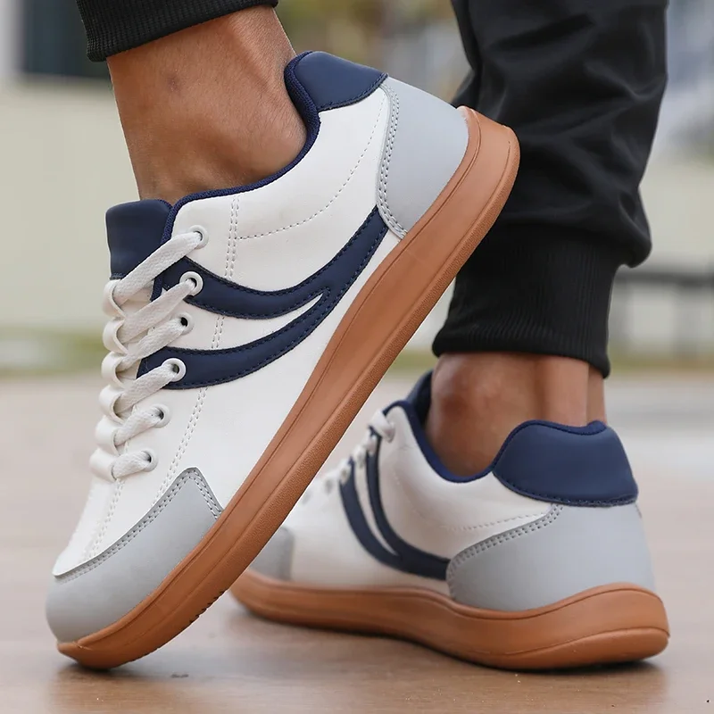 Flat Bottomed Barefoot Shoes for Men and Women Wide Toe Ankle Boots Outdoor Anti Slip Synthetic Leather Shoes Spring and Autumn