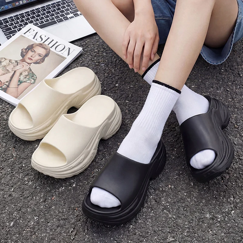 Silver Chunky Platform Slippers Women 2026 Summer Thick Bottom Heighten Sandals Woman Fashion Non Slip Wedges Sandals Female