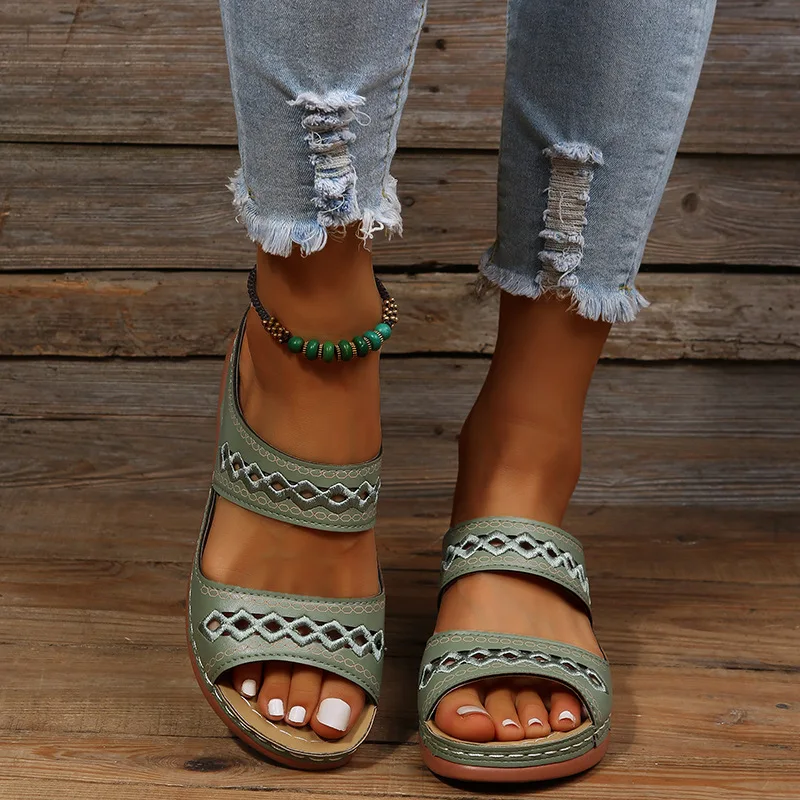 Hollow Slides Summer Women Sandals Slippers Comfortable Wedges Sandals Leisure Beach Roman Leather Women Slippers Zapatos Mujer