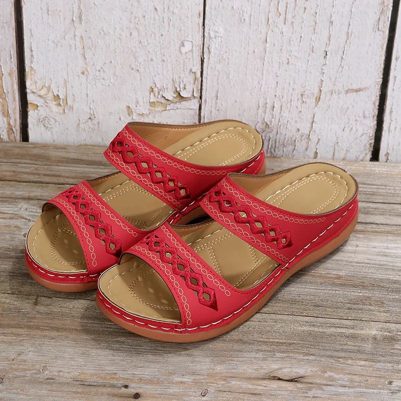 Hollow Slides Summer Women Sandals Slippers Comfortable Wedges Sandals Leisure Beach Roman Leather Women Slippers Zapatos Mujer