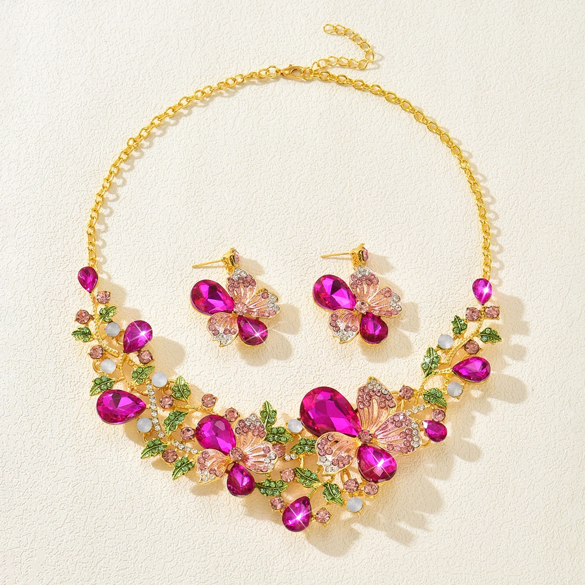 Exaggerated Retro Necklace Earring Set for Women's Luxurious Crystal Banquet Party Photography Dress with Accessories