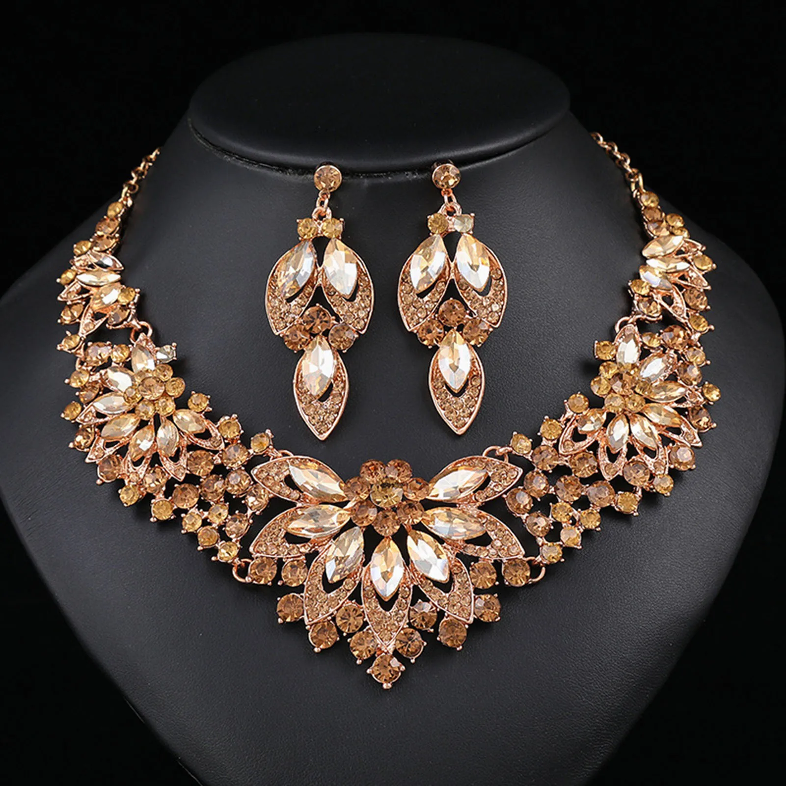 Vintage Rhinestone Choker Necklace Earrings Set Bridal Women Geometric Crystal Necklaces Wedding Party Costume Jewelry Set