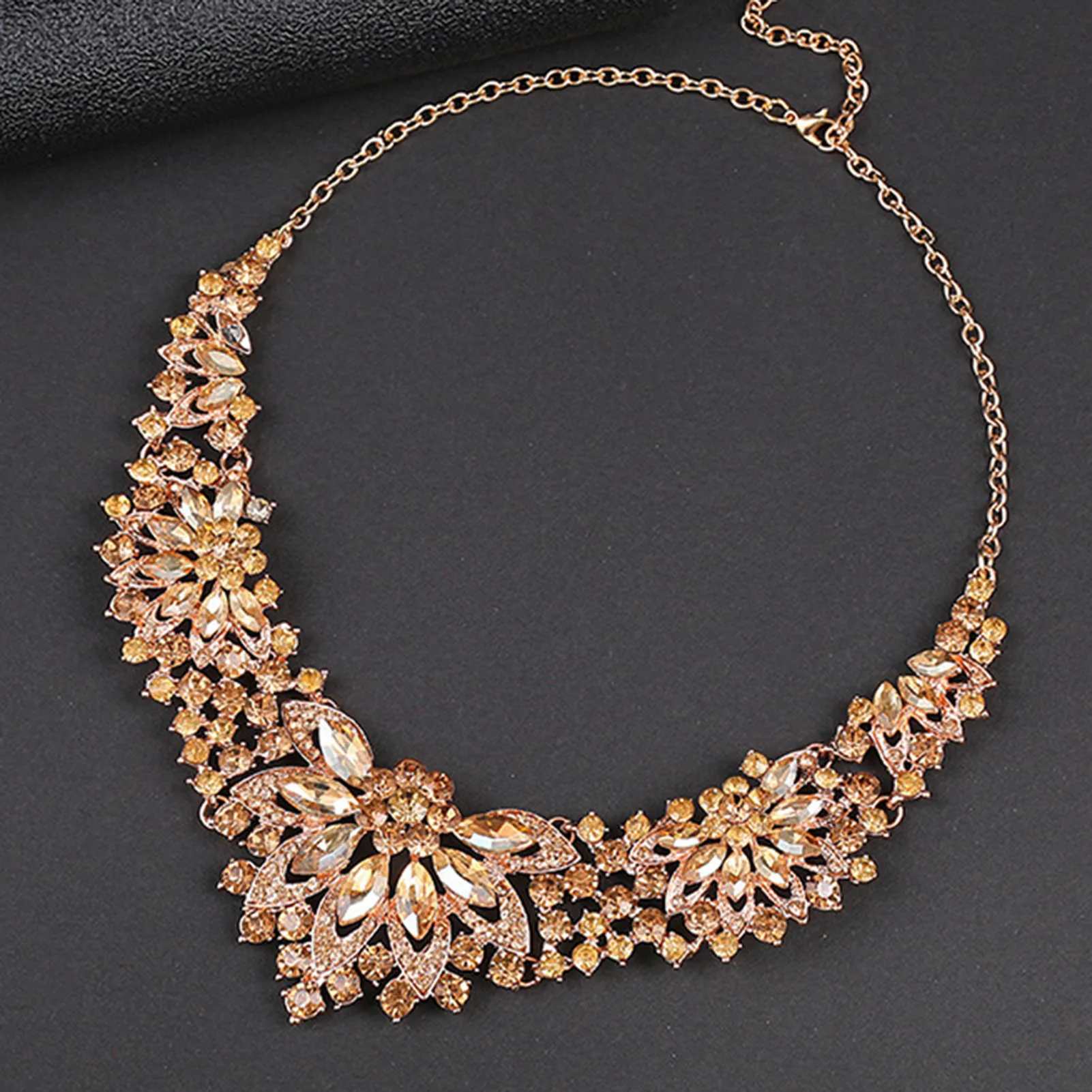 Vintage Rhinestone Choker Necklace Earrings Set Bridal Women Geometric Crystal Necklaces Wedding Party Costume Jewelry Set