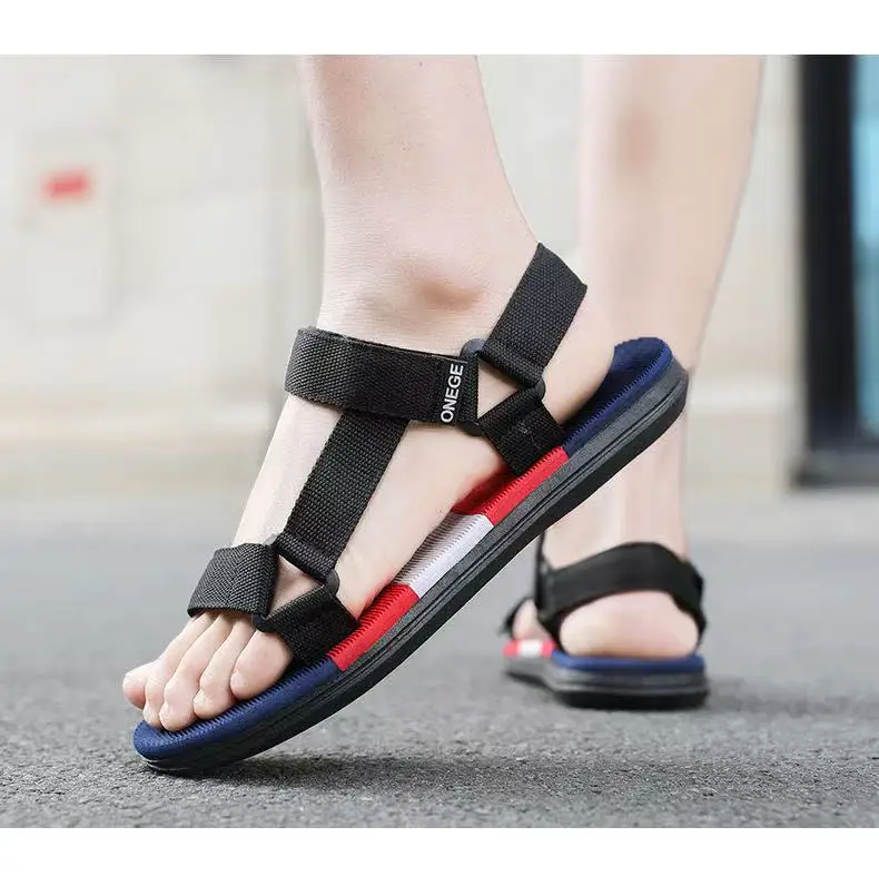 A Pair of Summer Casual Sandals, Fashionable, Wear-Resistant, Sporty, Non-Slip, Stylish, Versatile Men's Outdoor Beach Shoes