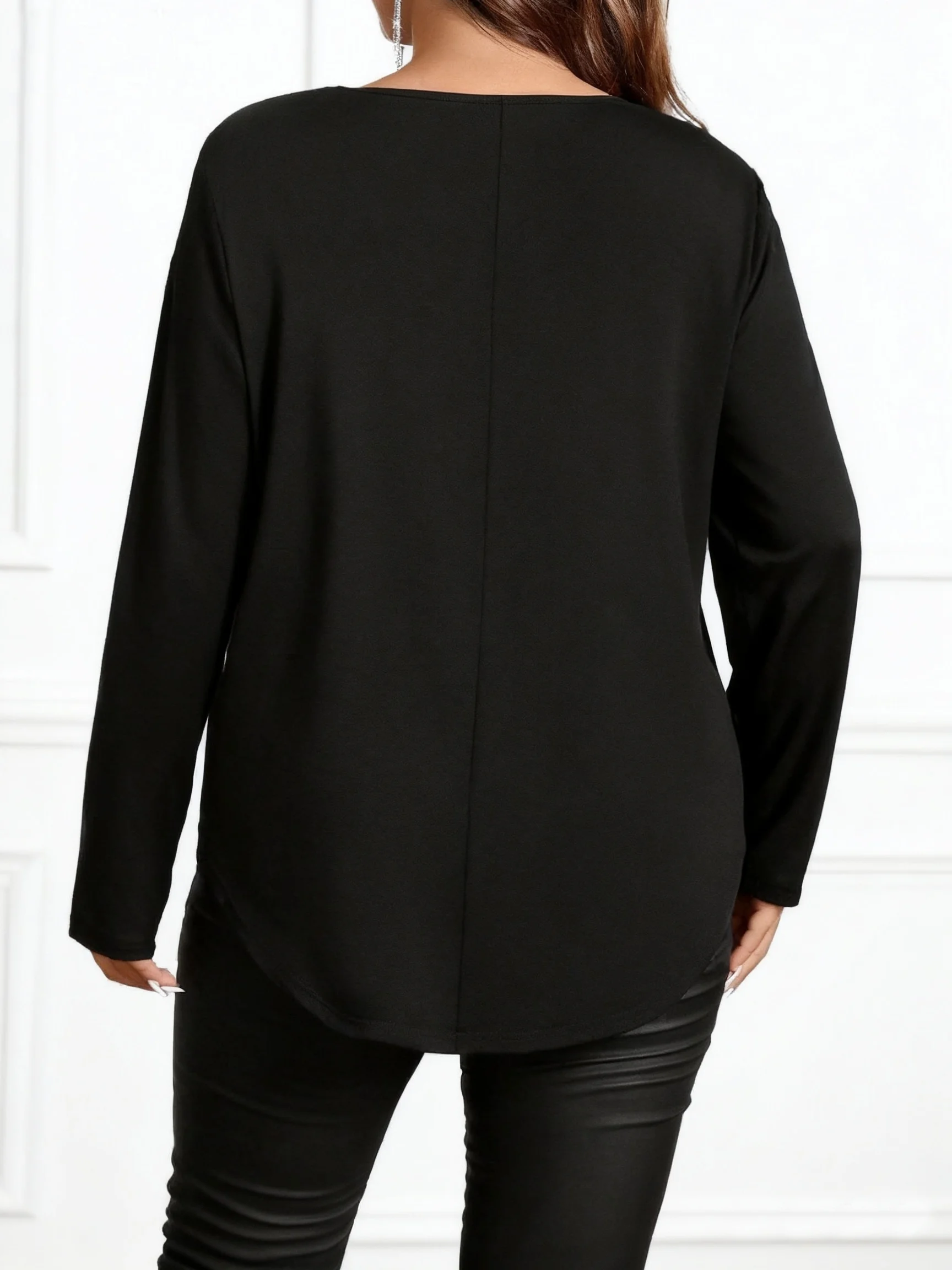 Women's Plus Size Scalloped V-Neck Long Sleeve Blouse for Elegant and Chic Style