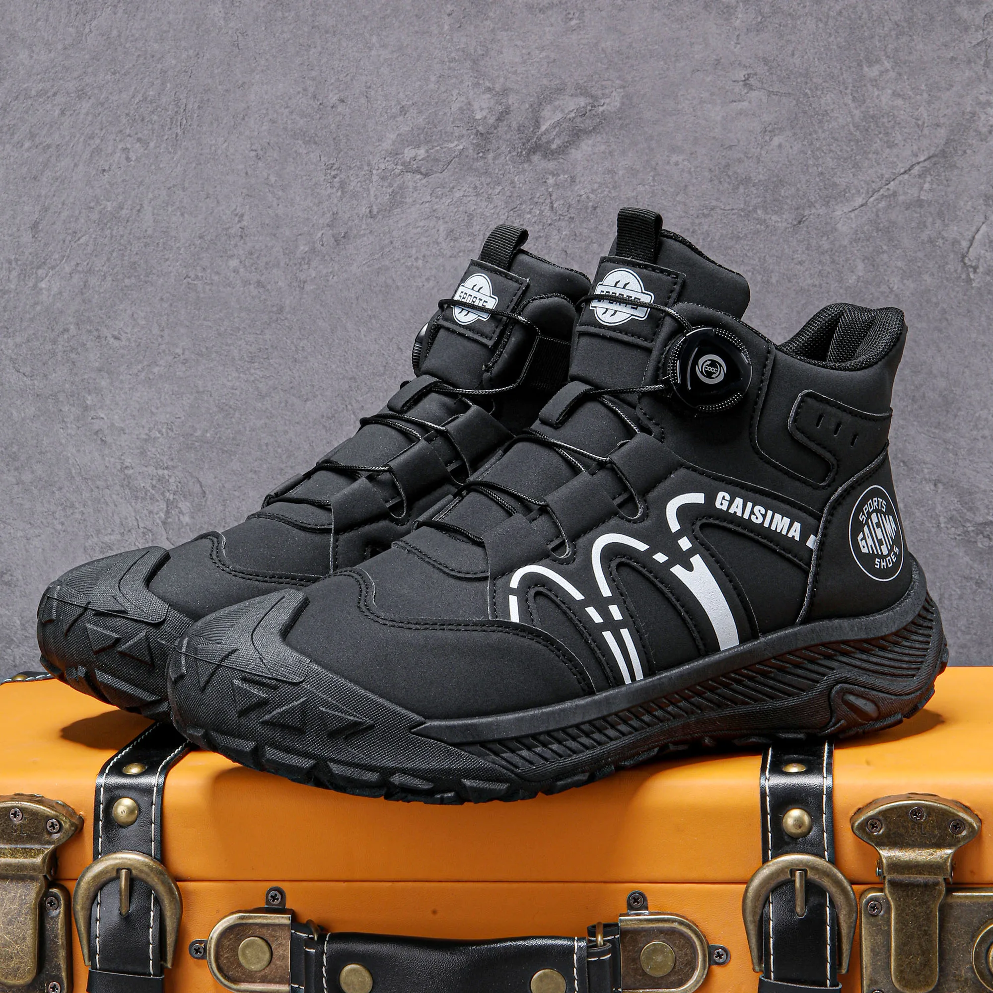 Men's high  boots, outdoor sports shoes, anti slip and wear-resistant rotating buckle hiking shoes, men's shoes