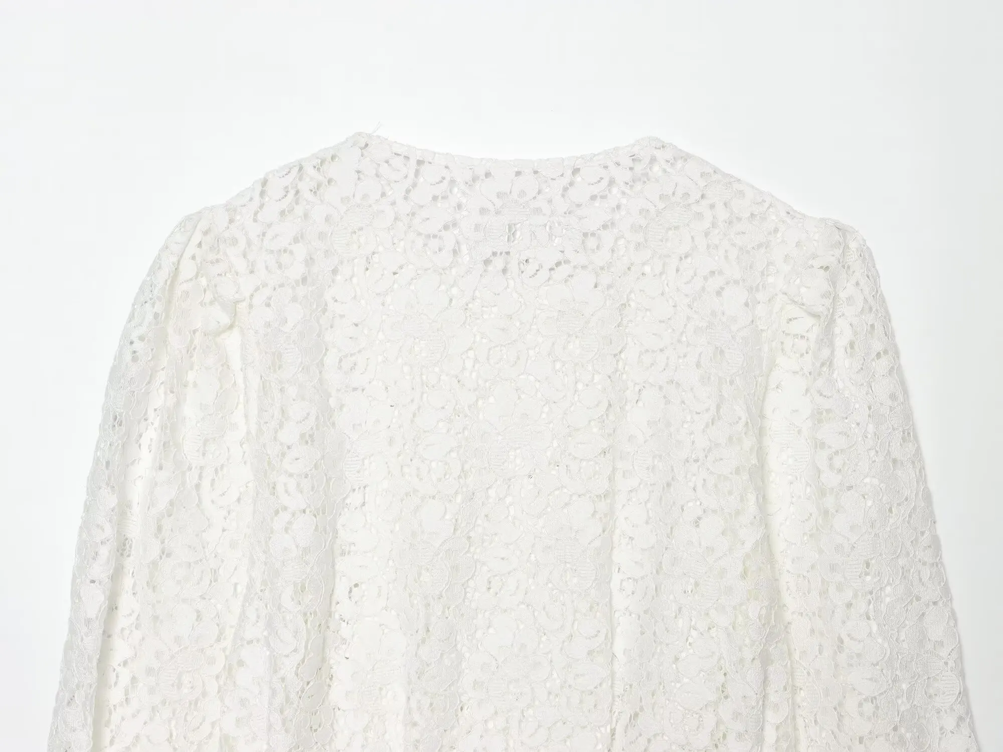 Spring New Women's Blouses Tops 2026 New Fashion Lace Slim Elegant Office Shirts Women's Chic Spring Street Blouses Tops