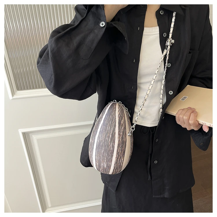 Novelty Sunflower Seed Crossbody Bag Cute 3D Seed-Shaped Chain Purse Funny Design Sense Fashion Mini Shoulder Bag for Women