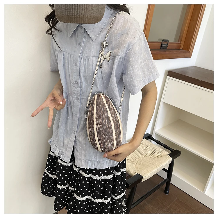Novelty Sunflower Seed Crossbody Bag Cute 3D Seed-Shaped Chain Purse Funny Design Sense Fashion Mini Shoulder Bag for Women