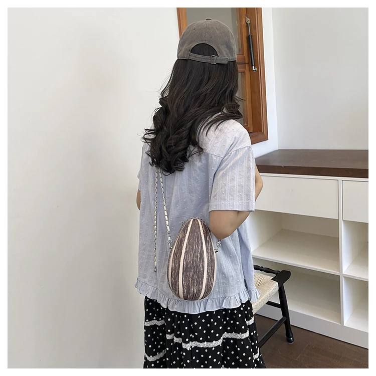 Novelty Sunflower Seed Crossbody Bag Cute 3D Seed-Shaped Chain Purse Funny Design Sense Fashion Mini Shoulder Bag for Women