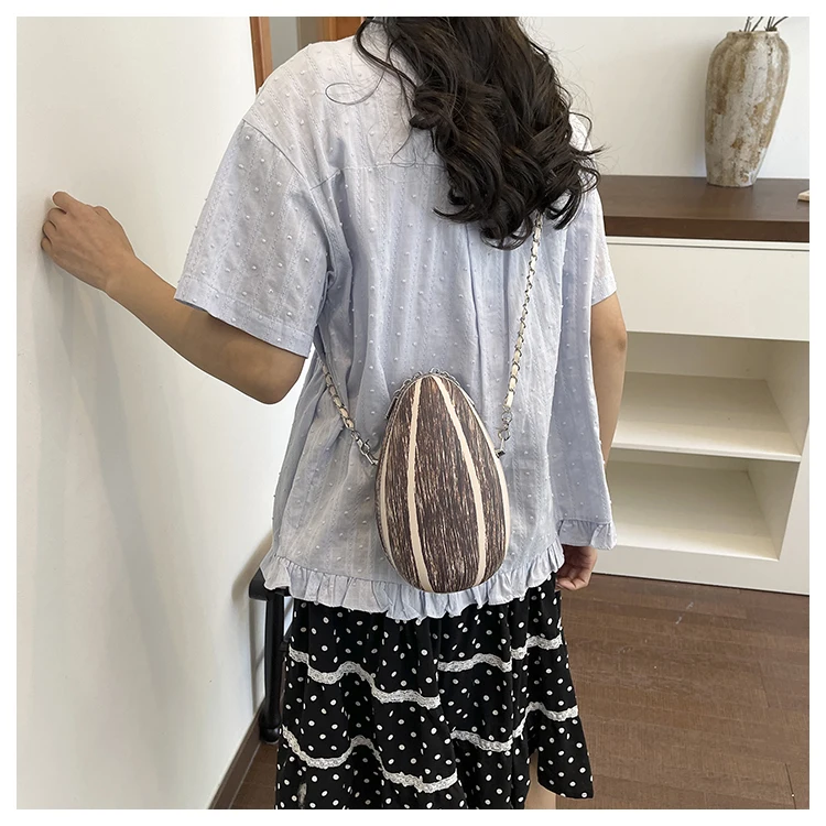Novelty Sunflower Seed Crossbody Bag Cute 3D Seed-Shaped Chain Purse Funny Design Sense Fashion Mini Shoulder Bag for Women