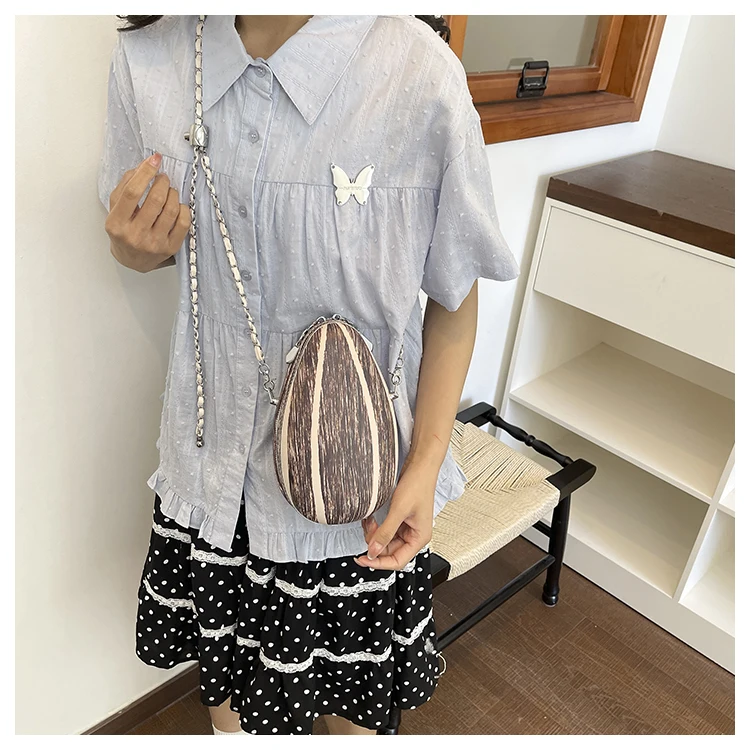 Novelty Sunflower Seed Crossbody Bag Cute 3D Seed-Shaped Chain Purse Funny Design Sense Fashion Mini Shoulder Bag for Women