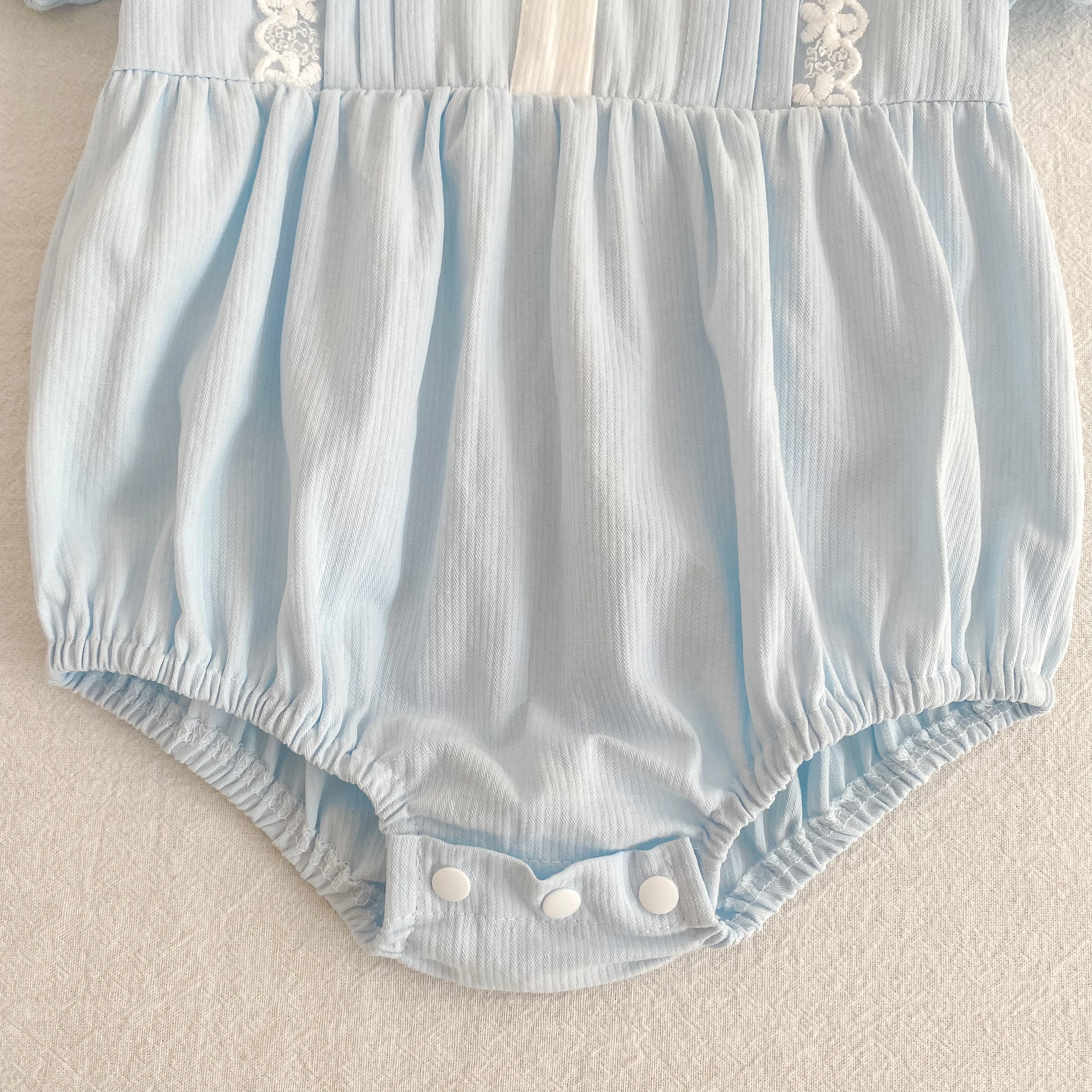 2026 Summer New 0-24M Baby Girls Jumpsuit Korean Version Short Sleeved Bodysuit Flower Embroidered Sweet Blue Romper