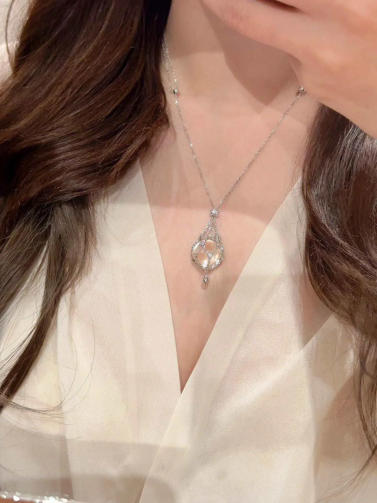 925 Sterling Silver White Crystal Starburst Mesh Pendant Telescopic Necklace Accessory-Niche Design,High-End,Versatile for Women