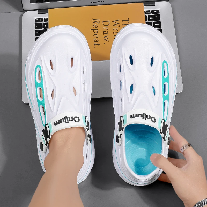 Summer New Men's Outdoor Clogs Beach Sandals Sport Breathable Slippers Slides Men Casual Garden Shoes Hiking Men Outdoor Sandals