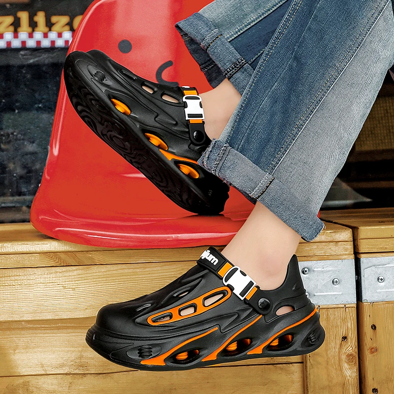 Summer New Men's Outdoor Clogs Beach Sandals Sport Breathable Slippers Slides Men Casual Garden Shoes Hiking Men Outdoor Sandals