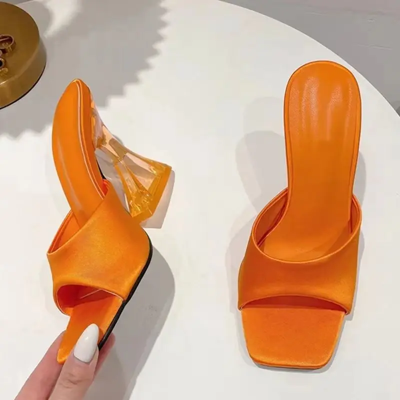 2026 New Summer Fashion Bare Toed Square Head Mid-heel Shoes Pleated Chunky Sandals with A Line Single Shoe Women