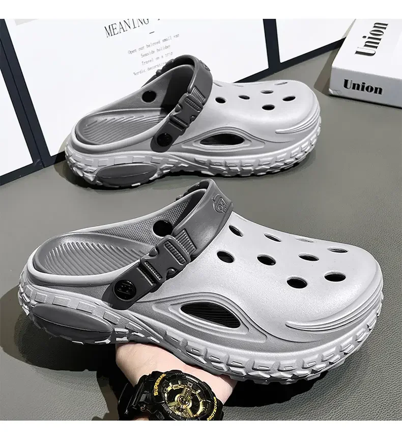 2026 Summer New Men's Thick Sole Anti-Slip Outdoor Casual Beach Sandals