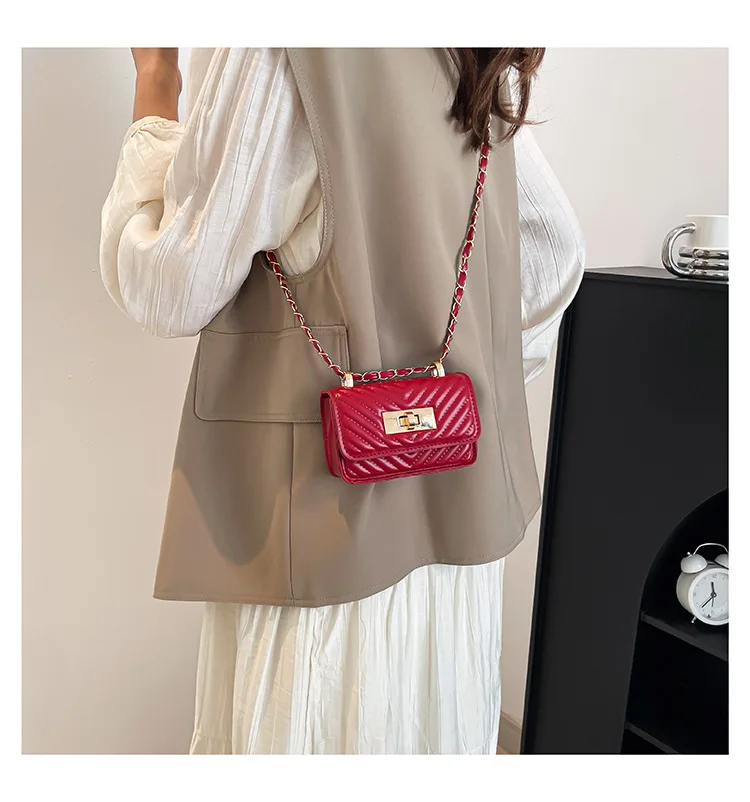 2026 5 Color NEW Design Bags for Women, Trendy New Western-style Chain Mini Crossbody Bags, Fashionable Temperament Bags