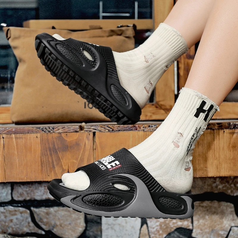 Summer New Men's Slippers EVA Soft Slides Indoor Outdoor Sandals Beach Men Casual Shoes Garden Shoes Male Couple House Slippers