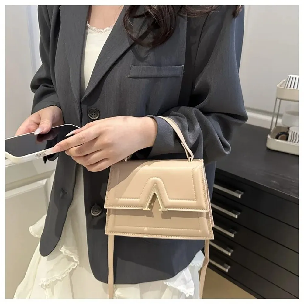 Casual Retro Shoulder Bag Candy Color Street Trend Crossbody Bag PU Material Large Capacity Ladies Handbag