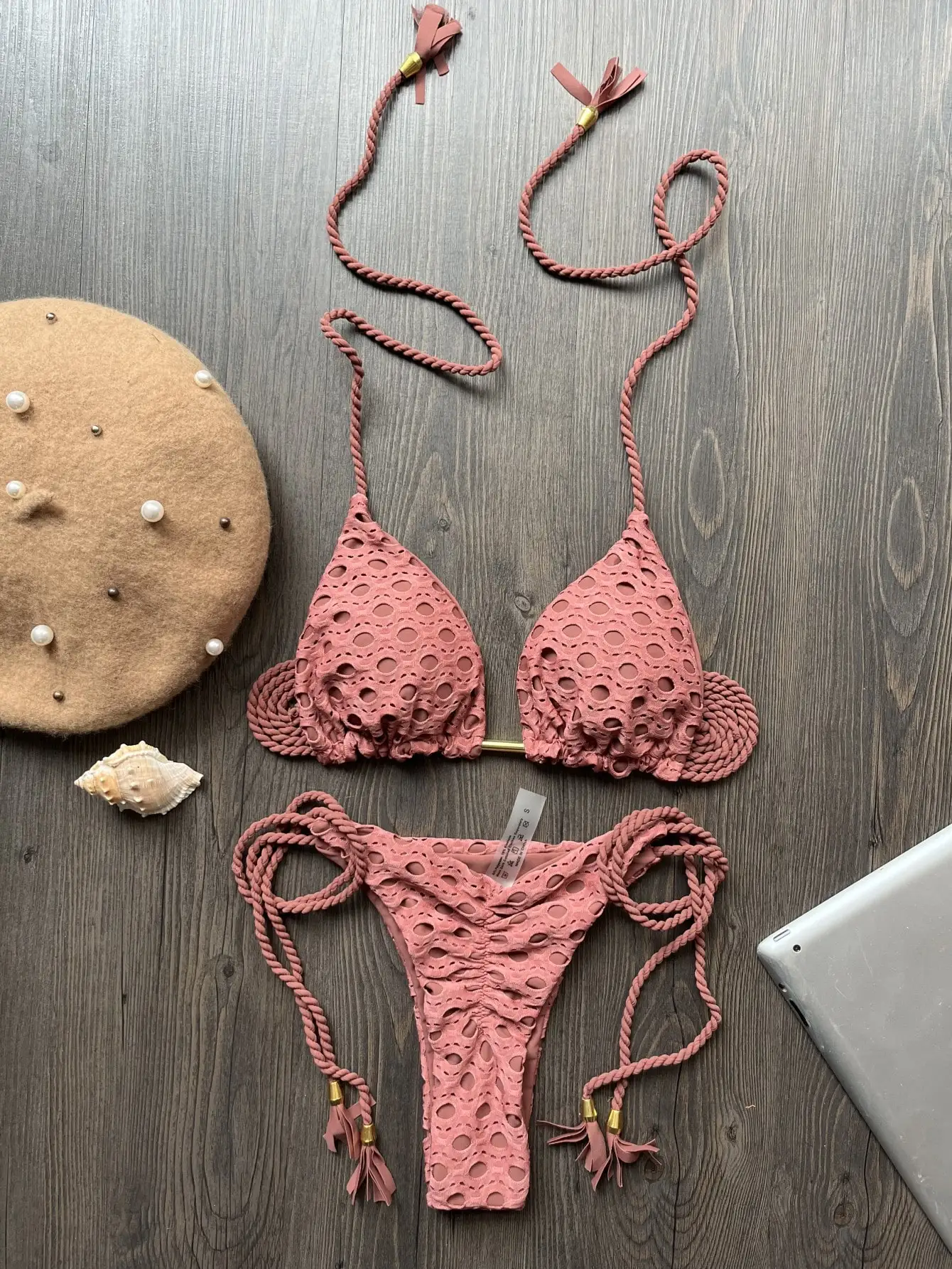 New Red Special Fabric Bikini Set Sexy Women's Hollow Fabric Split Swimsuit Summer Beach Bikini