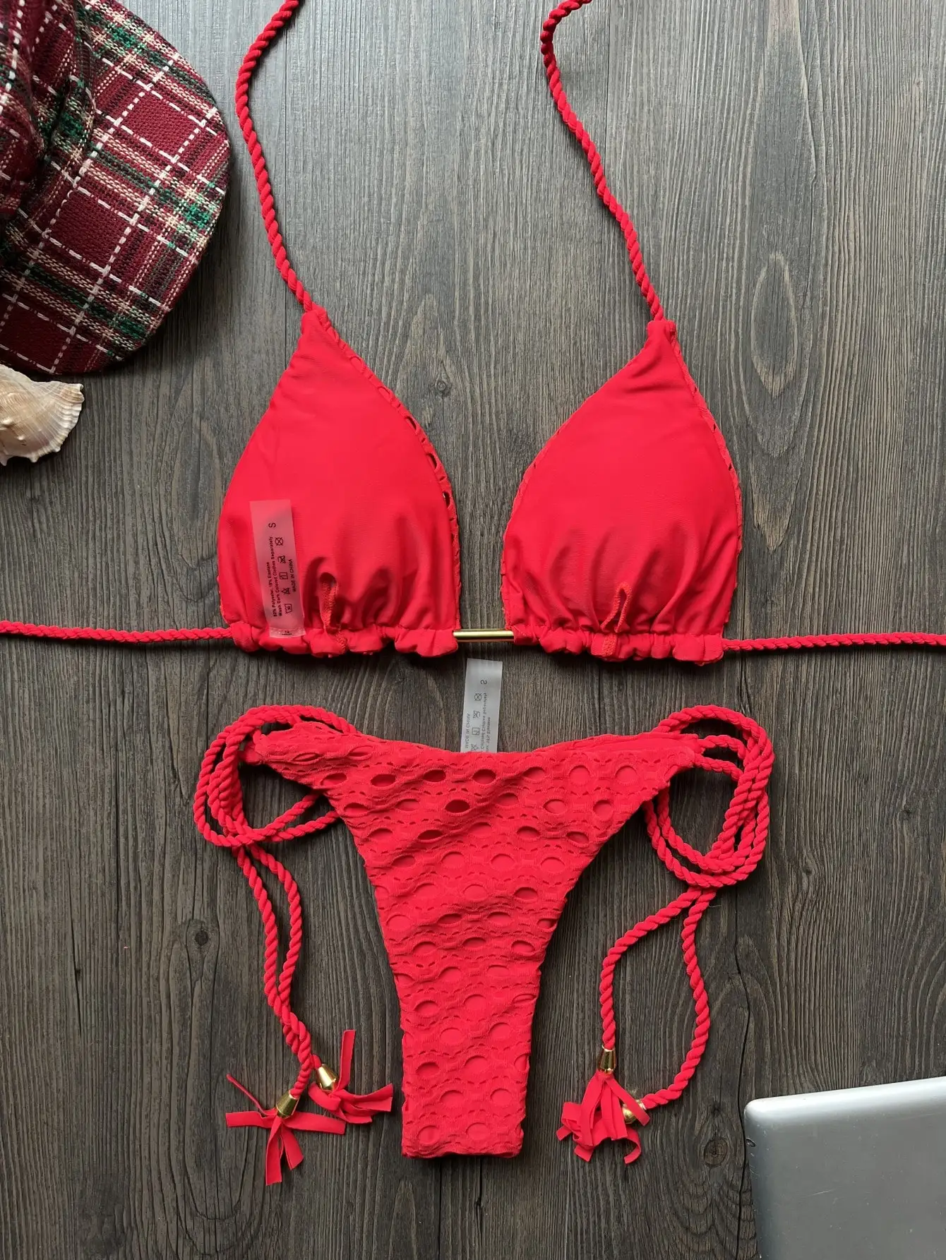 New Red Special Fabric Bikini Set Sexy Women's Hollow Fabric Split Swimsuit Summer Beach Bikini