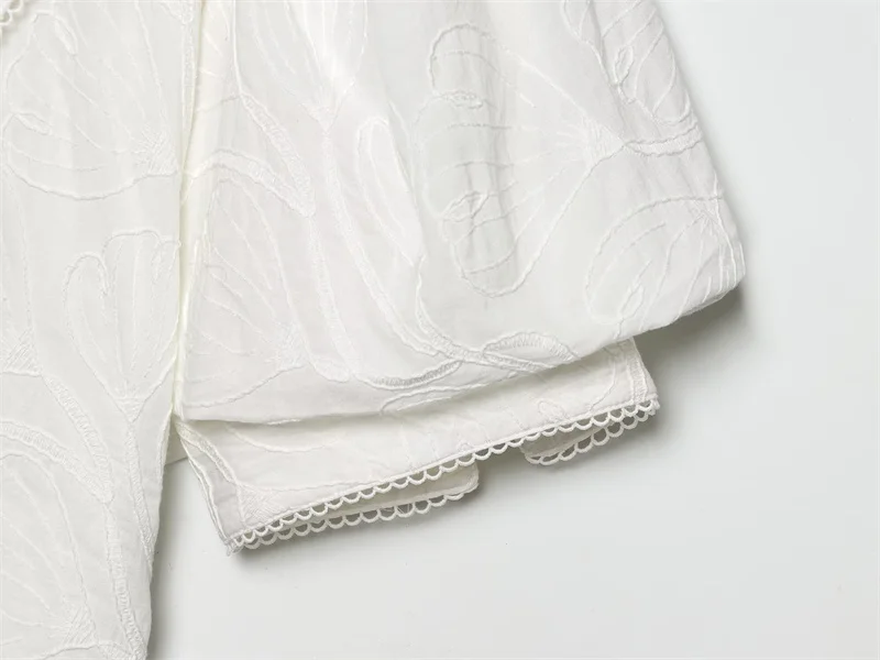 Women's Shirt 2026 Spring New White Short-Sleeve Turn-Down Collar Short Simple Shirt Lively and Cute Unique Fashion
