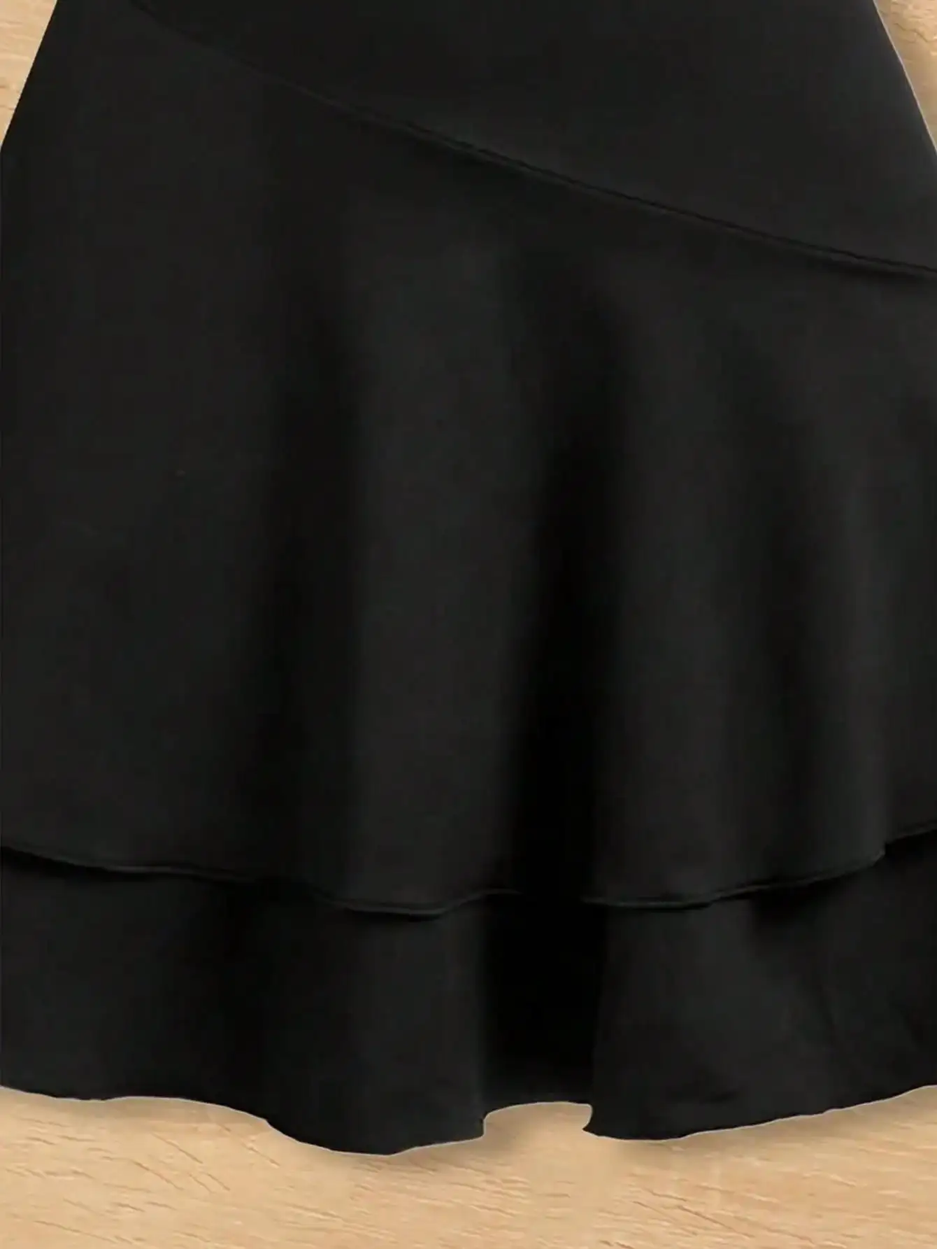 2026 Girls' Fashionable Dress with Waist Cinching and Slimming Effect, Backless Cross Tie Dress, Children's Clothing 1