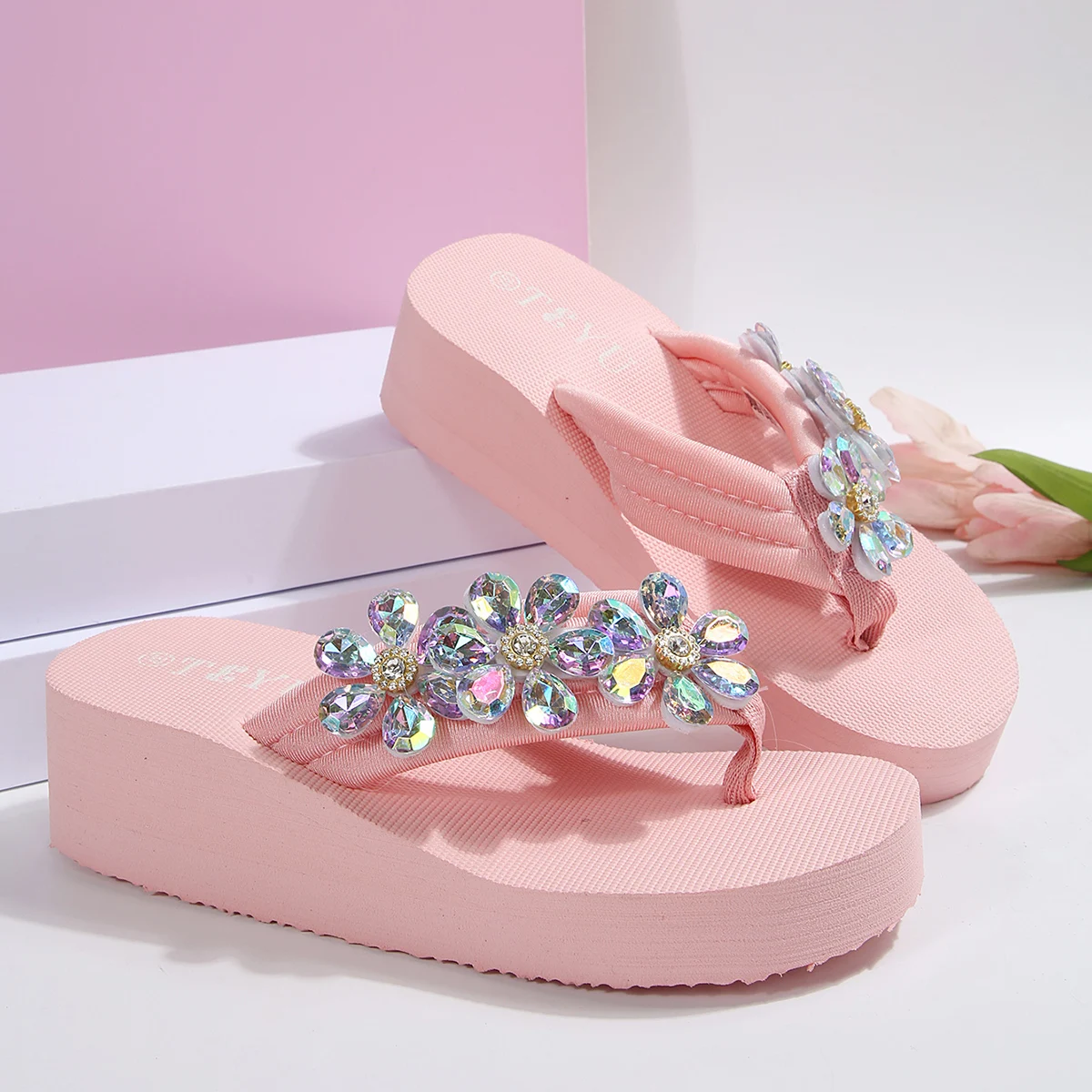 Pink Crystal Flower Wedge Heels Flip Flops Women Platform Clip Toe Beach Sandals Woman 2026 Fashion Plus Size 36-42 EVA Slippers