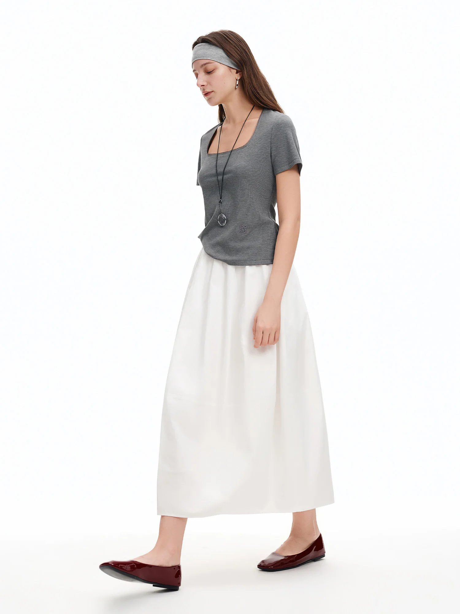 DUSHU Elastic Slim Fit Short Sleeve T-Shirt Women V-neck Summer Basics Style Double Style Embroidered Antibacterial Top Solid