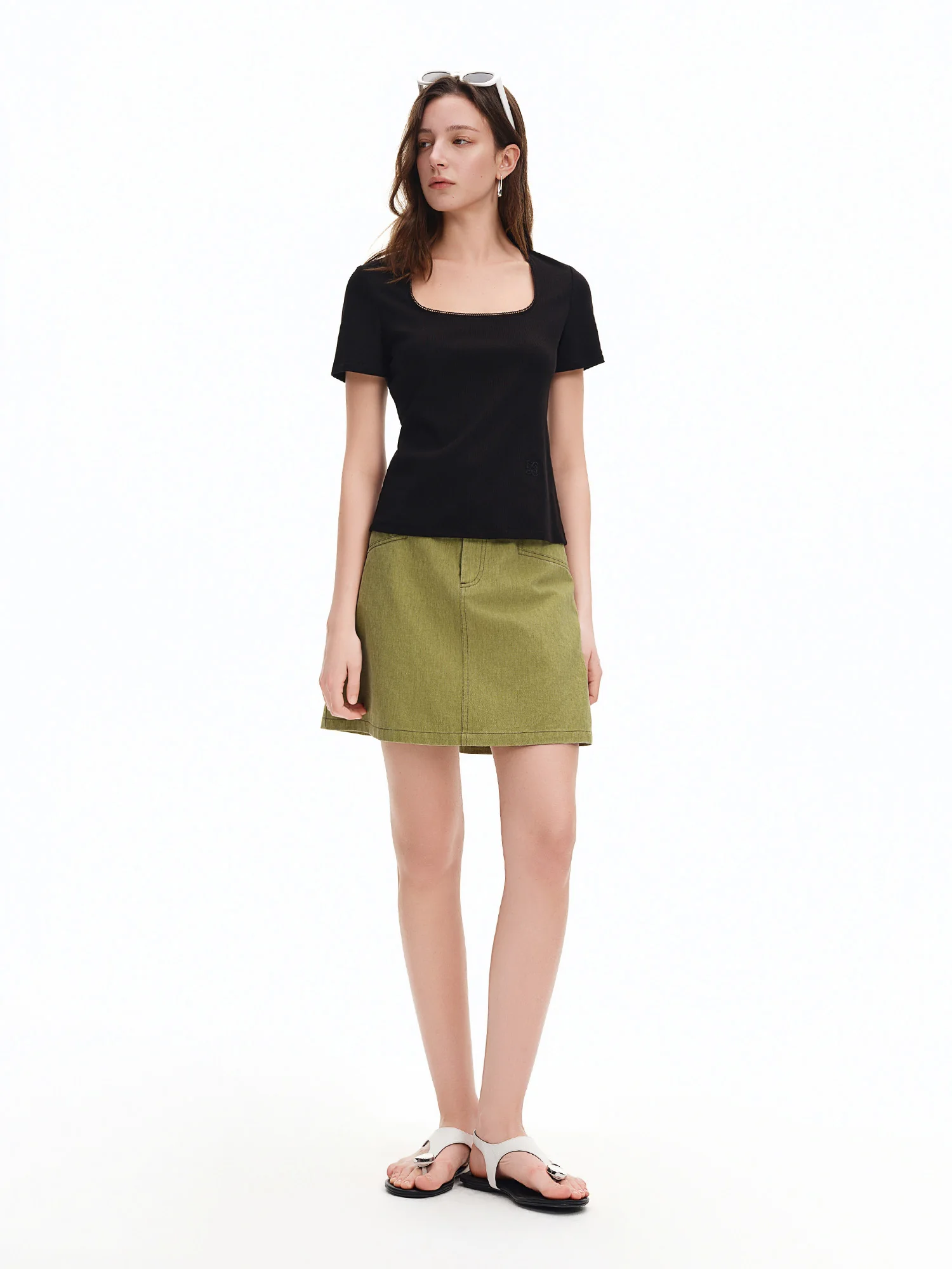 DUSHU Elastic Slim Fit Short Sleeve T-Shirt Women V-neck Summer Basics Style Double Style Embroidered Antibacterial Top Solid