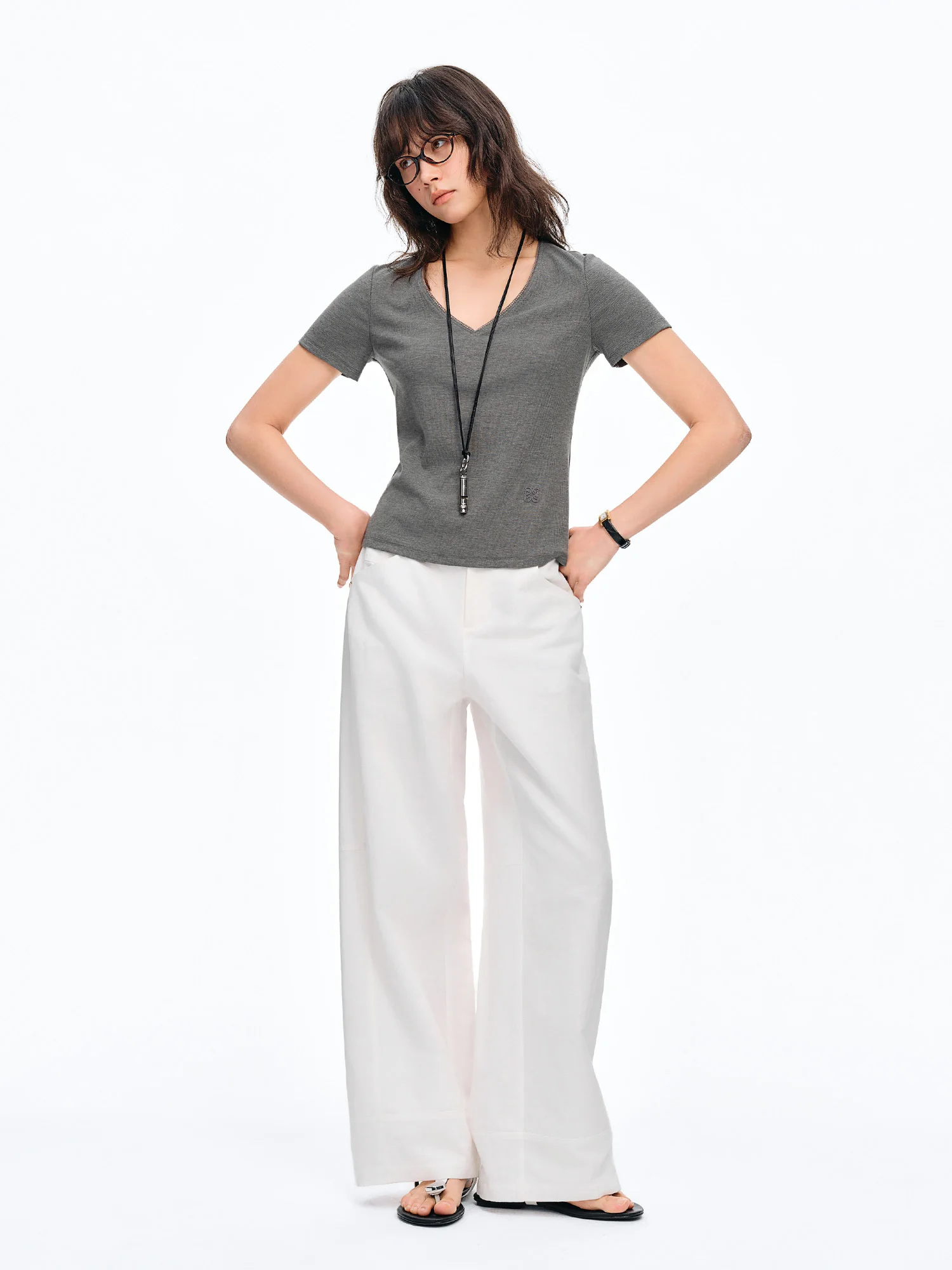 DUSHU Elastic Slim Fit Short Sleeve T-Shirt Women V-neck Summer Basics Style Double Style Embroidered Antibacterial Top Solid