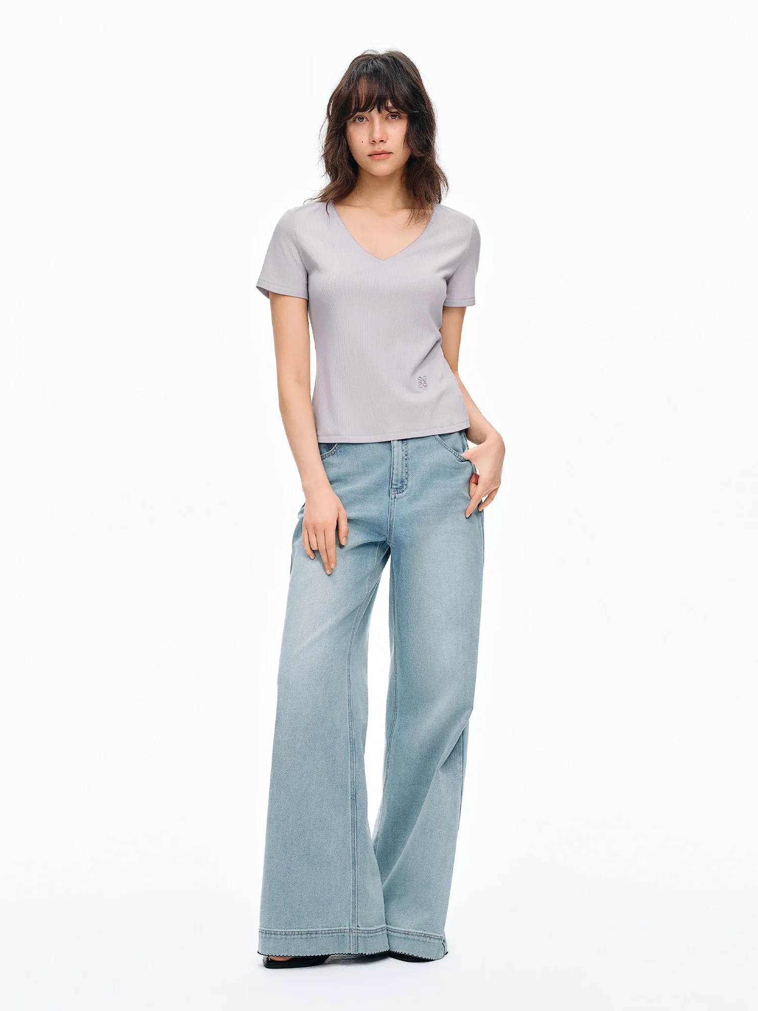 DUSHU Elastic Slim Fit Short Sleeve T-Shirt Women V-neck Summer Basics Style Double Style Embroidered Antibacterial Top Solid
