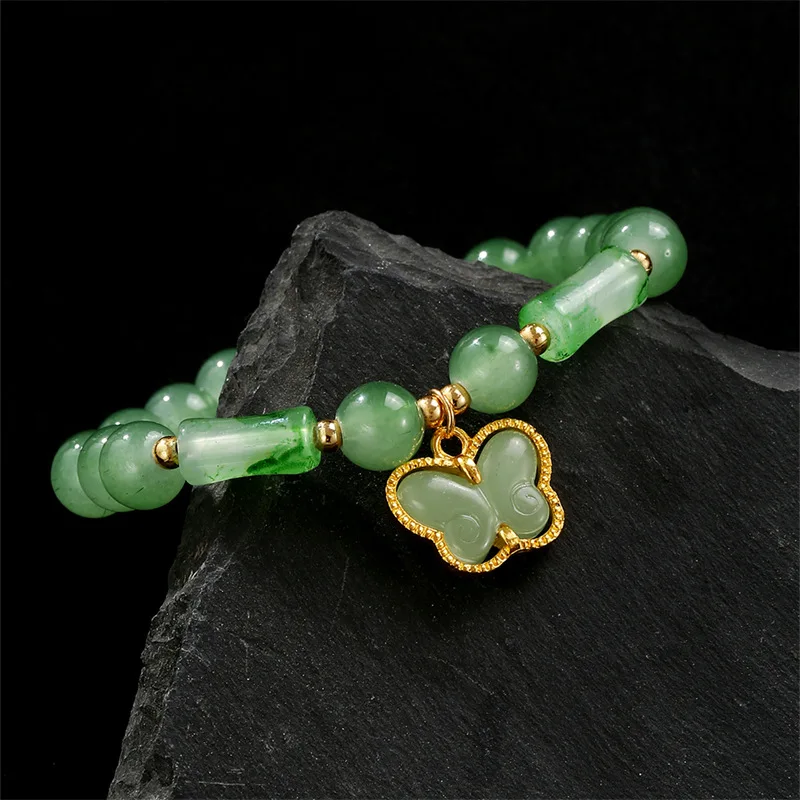 7pcs/set Everyday Sweet Butterfly Bracelet – Green Glass Beads with Delicate Pendants for Effortless, Feminine Style.