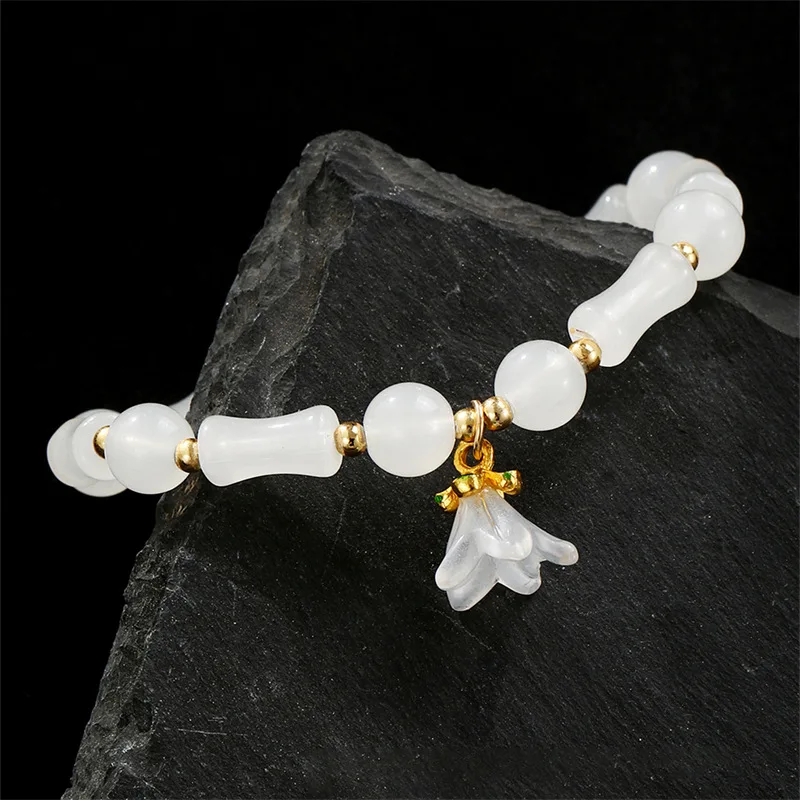 7pcs/set Everyday Sweet Butterfly Bracelet – Green Glass Beads with Delicate Pendants for Effortless, Feminine Style.