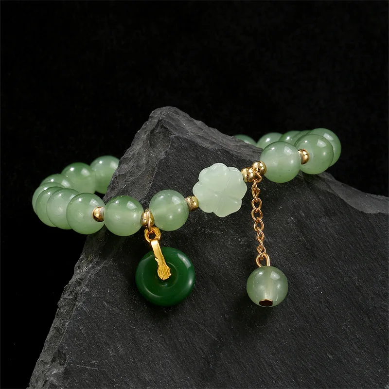 7pcs/set Everyday Sweet Butterfly Bracelet – Green Glass Beads with Delicate Pendants for Effortless, Feminine Style.