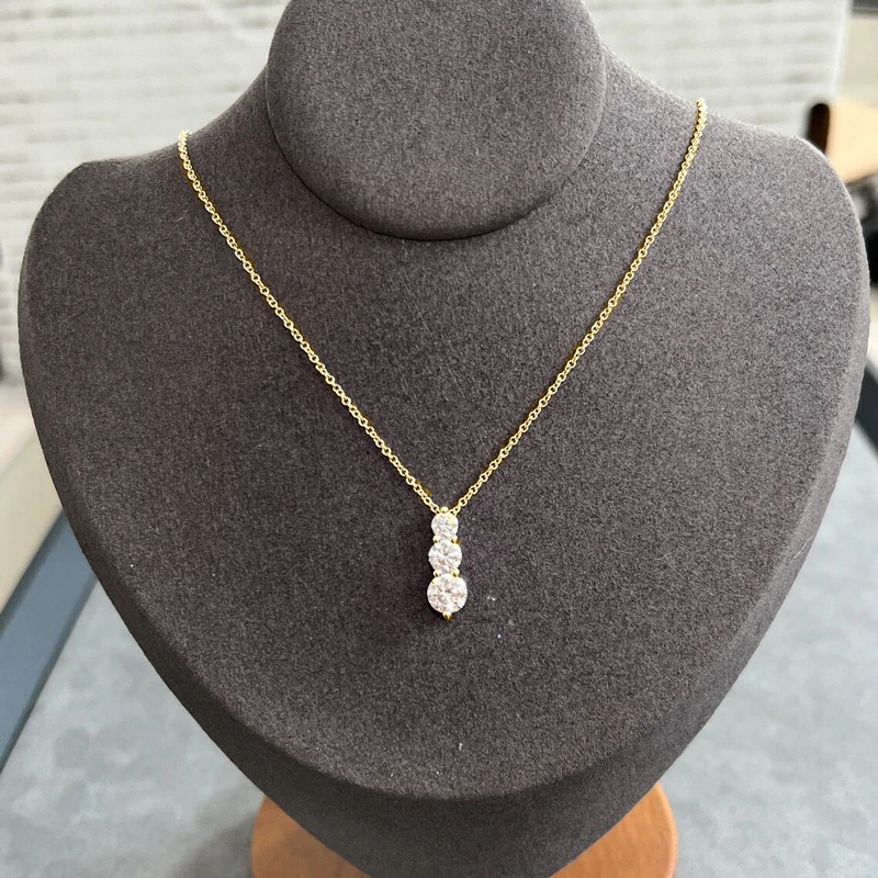 Rrjzz Brilliant D-Color Round 4mm&5mm&6mm Full Moissanite Diamond Three Stone Pendant Necklace for Women Birthday Jewelry Gifts