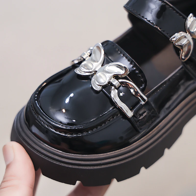 2026 Spring Autumn New Children's Leather Shoes for Girls Medium Big Kids Mary Janes Classic Fashion with Metal Butterfly Buckle