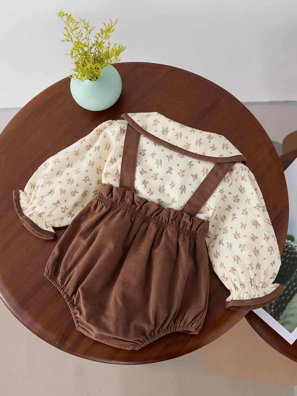 New Baby Korean-Style Stylish Outfit Set-Baby Doll Shirt with Floral Pattern, Back Strap Bag, Diaper Set, Complete Two-Piece Set