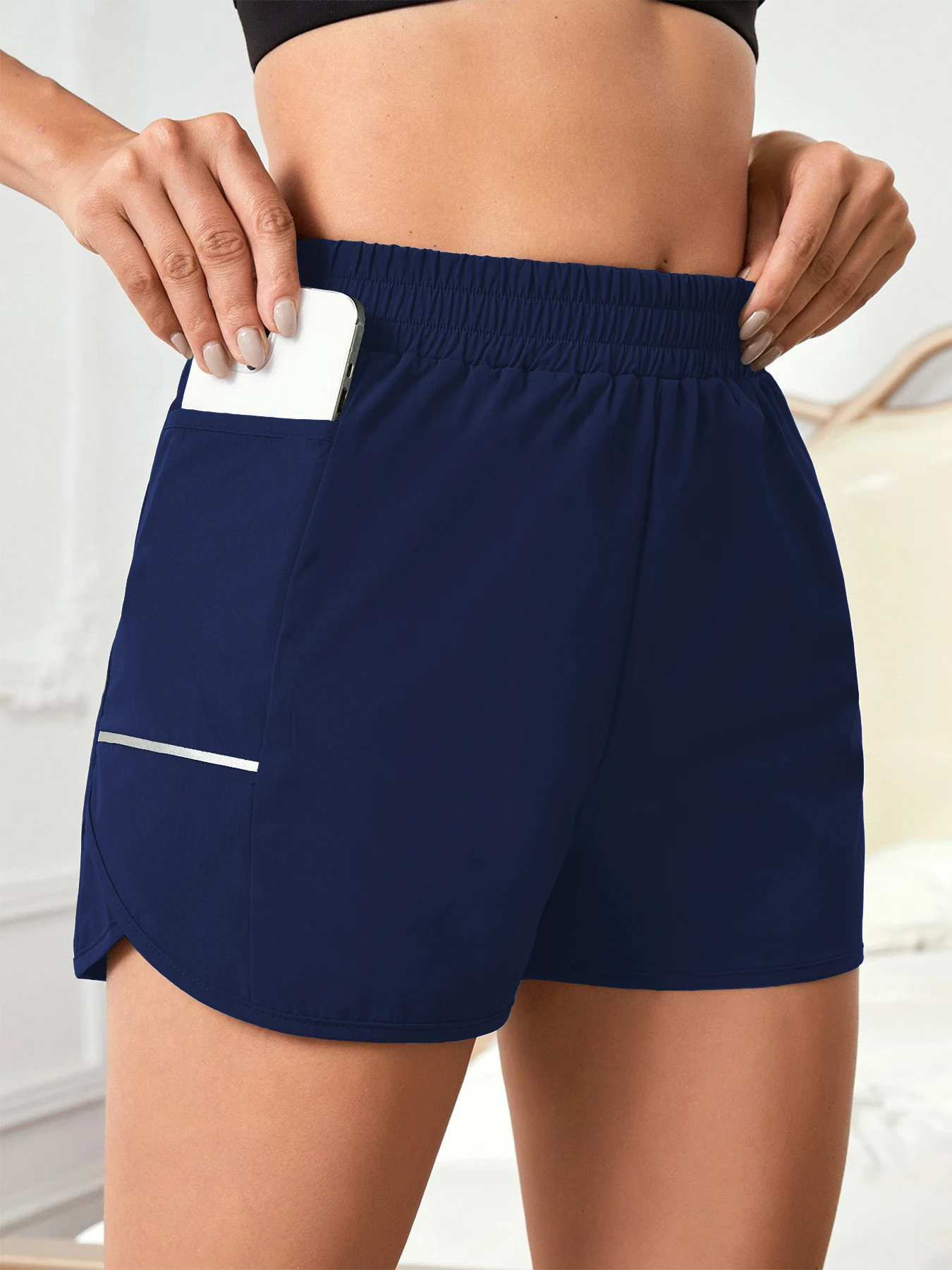 Women's New Shorts with Mobile Phone Pocket, Elastic Waist, Sports Belt, Reflective Strips, Casual Fashion Sports Shorts