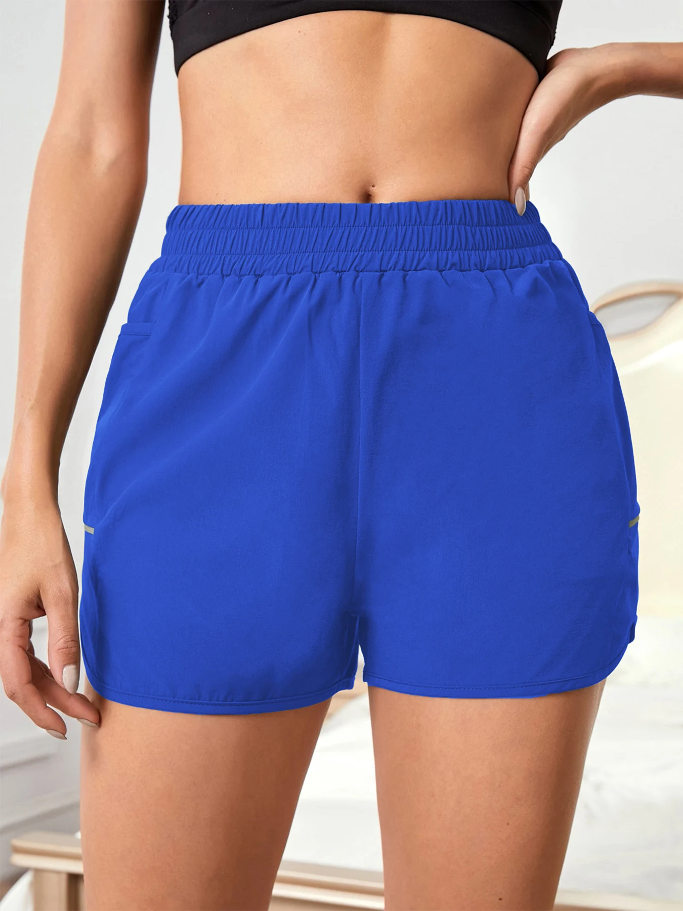 Women's New Shorts with Mobile Phone Pocket, Elastic Waist, Sports Belt, Reflective Strips, Casual Fashion Sports Shorts