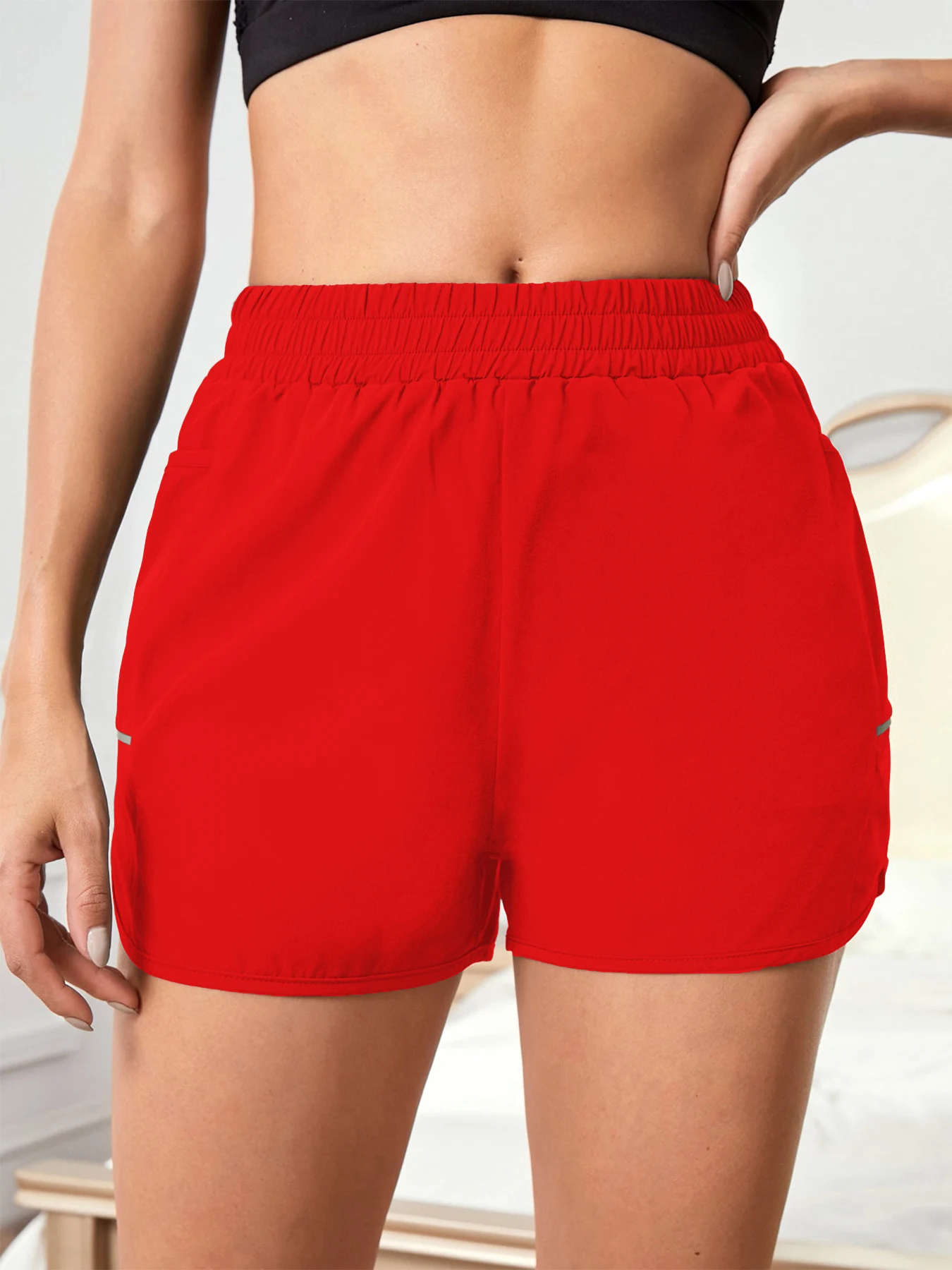 Women's New Shorts with Mobile Phone Pocket, Elastic Waist, Sports Belt, Reflective Strips, Casual Fashion Sports Shorts