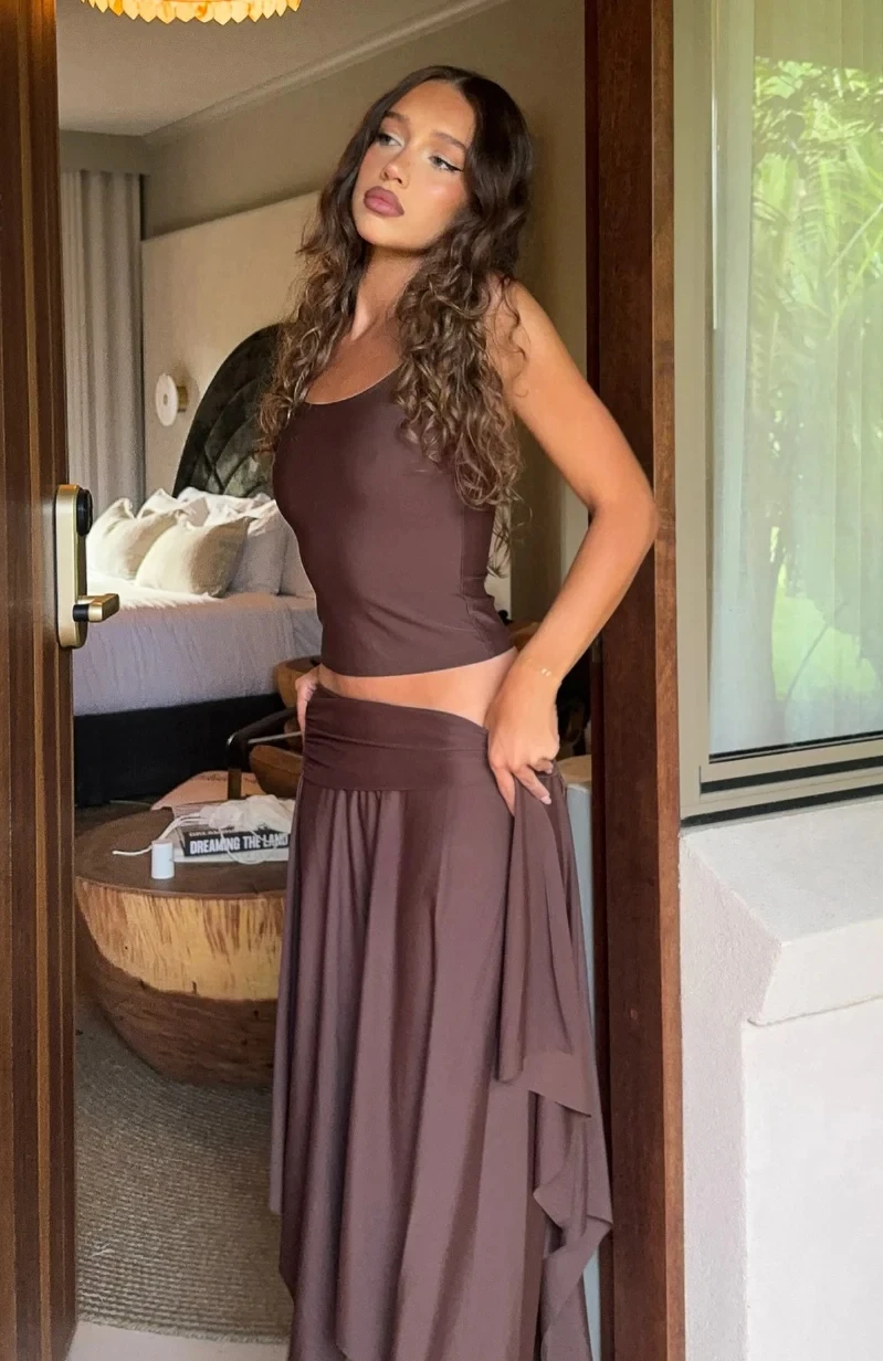 Hugcitar Fashion 2 Pcs Sest Solid Slips Sexy Slim Crop Camis Top Irregular Midi Skirt Women Clothes Beach Vacation Party Outfits