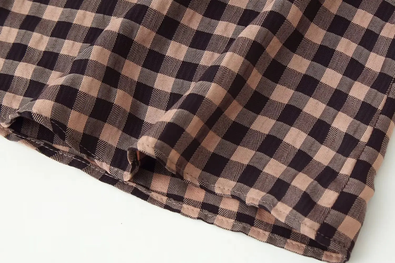 KONDALA Vintage Modern Plaid Streetwear Floral Lace Long Skirt Folds Elegant Fashion 2026 Spring Chic Brown A-Line Female Skirt